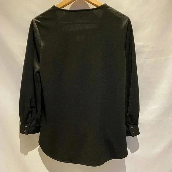 Banana Republic Crepe 3/4 Sleeve Wrap Top, size M, NWT - Picture 2 of 9